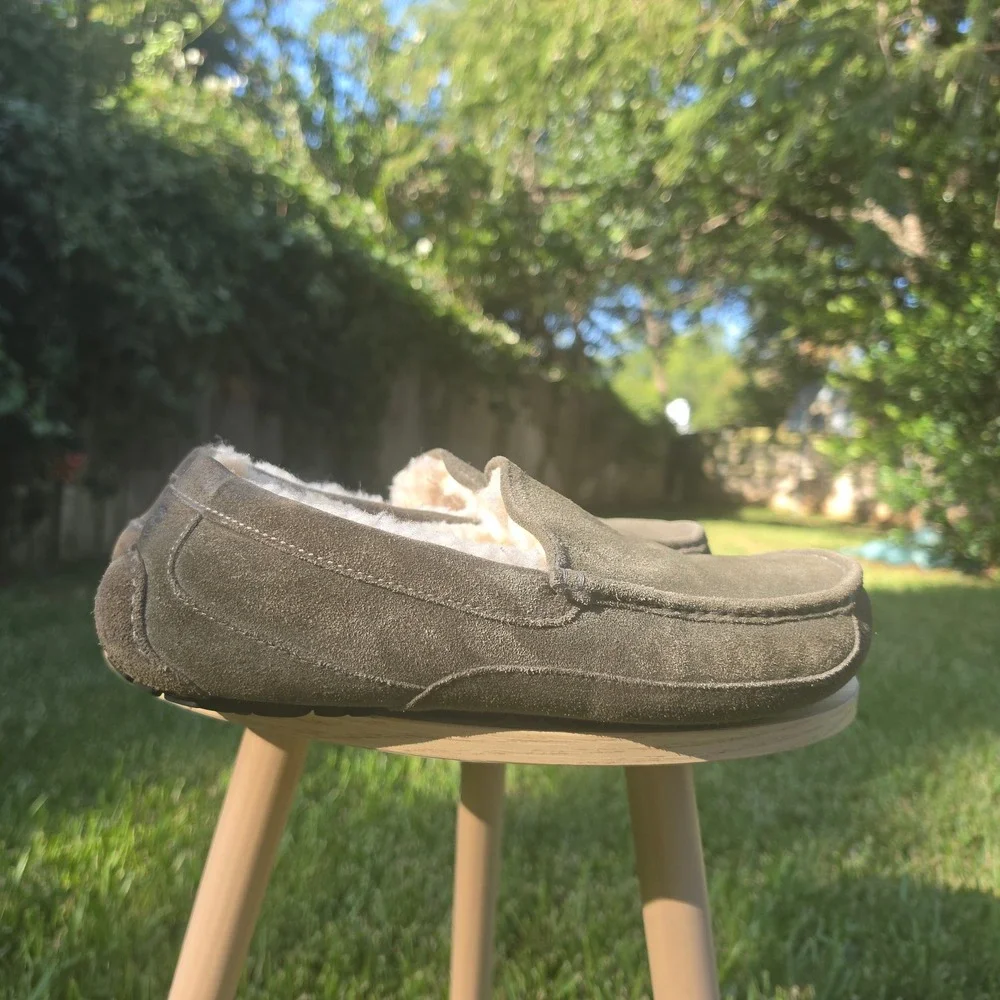 UGG Ascot Mens Suede Slippers Olive Green Sheepskin Lined Loafers Shoes
